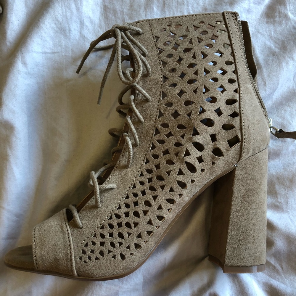 NASTY GAL HEELS!